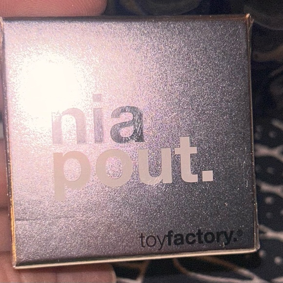 toy factory Other - Toy Factory Nia Pout Lip Sleeping Maak New